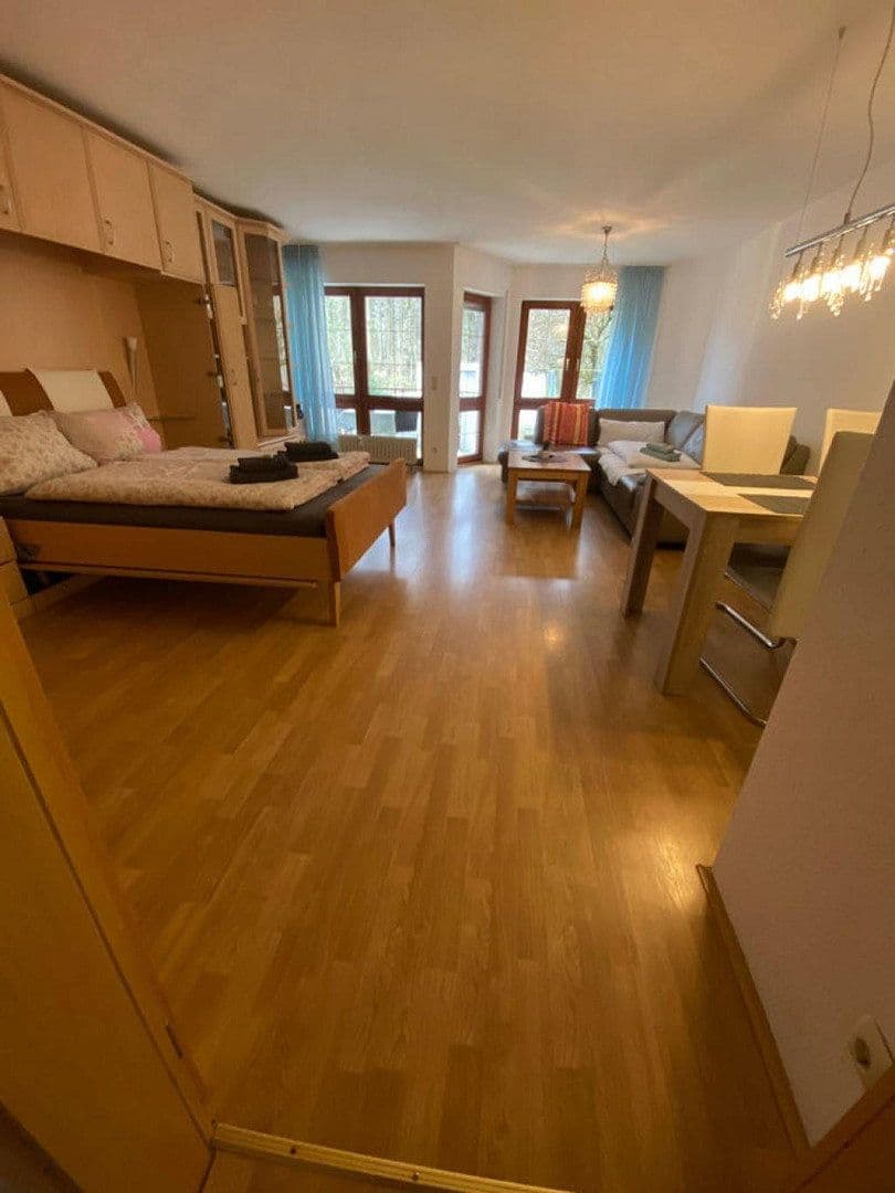 Pronájem bytu 1+1 43 m², Zeppelinstraße 140, Friedrichshafen, Bádensko-Württembersko Pronájem bytu 1+1 43 m², Zeppelinstraße 140, Friedrichshafen, Bádensko-Württembersko