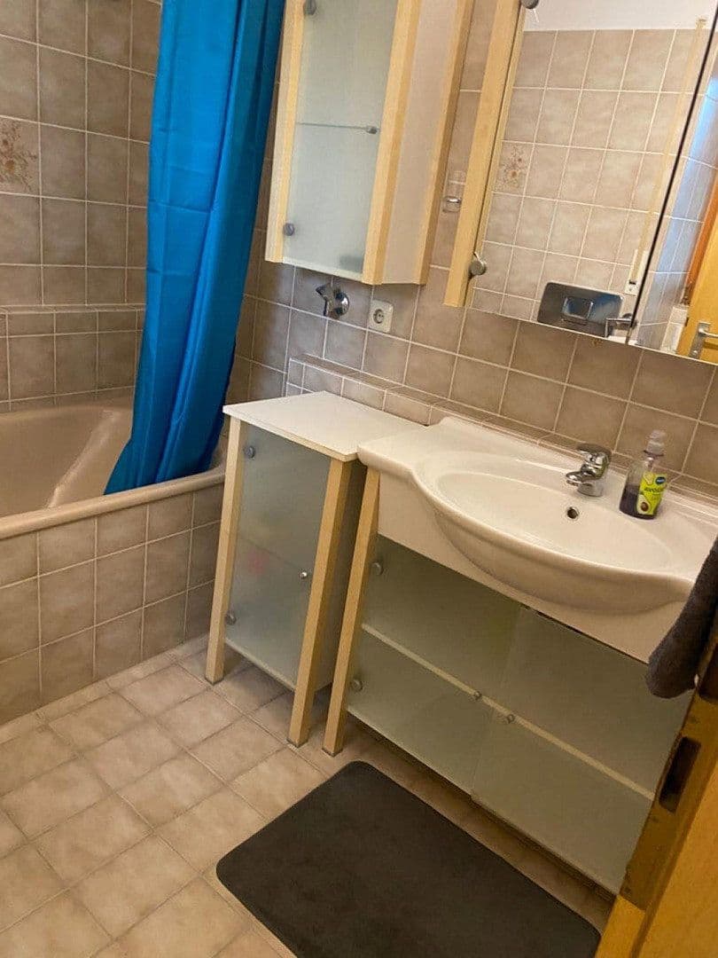 Pronájem bytu 1+1 43 m², Zeppelinstraße 140, Friedrichshafen, Bádensko-Württembersko Pronájem bytu 1+1 43 m², Zeppelinstraße 140, Friedrichshafen, Bádensko-Württembersko