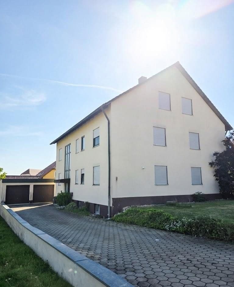 Prodej domu 316 m², pozemek 779 m², Königsbergerstraße 9, Vilseck, Bavorsko Prodej domu 316 m², pozemek 779 m², Königsbergerstraße 9, Vilseck, Bavorsko