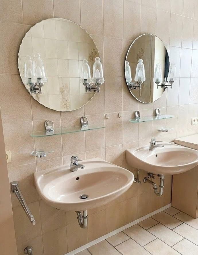 Prodej domu 316 m², pozemek 779 m², Königsbergerstraße 9, Vilseck, Bavorsko Prodej domu 316 m², pozemek 779 m², Königsbergerstraße 9, Vilseck, Bavorsko