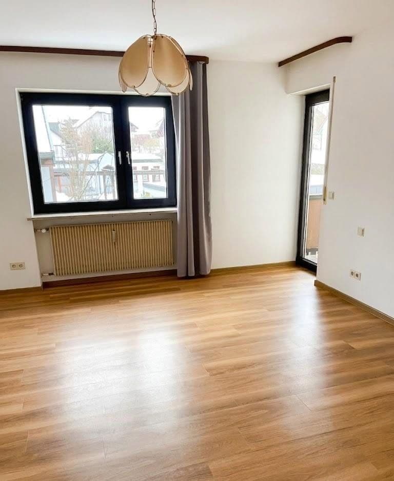 Prodej domu 316 m², pozemek 779 m², Königsbergerstraße 9, Vilseck, Bavorsko Prodej domu 316 m², pozemek 779 m², Königsbergerstraße 9, Vilseck, Bavorsko