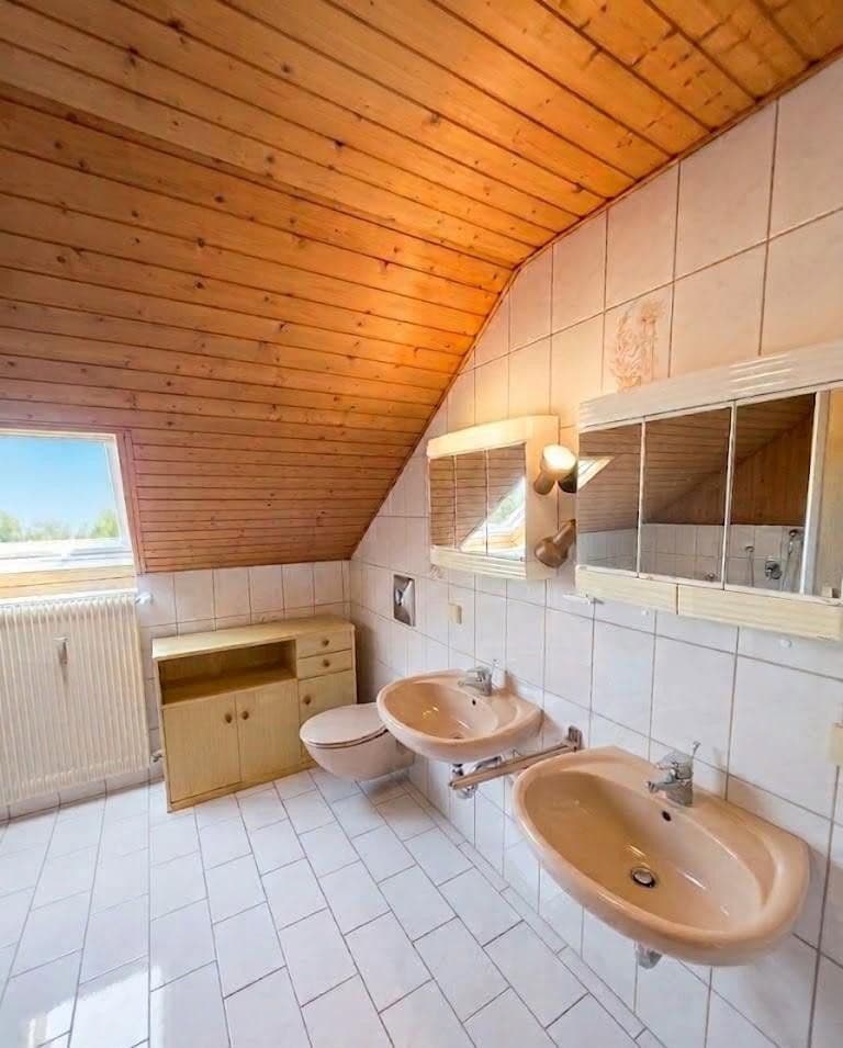 Prodej domu 316 m², pozemek 779 m², Königsbergerstraße 9, Vilseck, Bavorsko Prodej domu 316 m², pozemek 779 m², Königsbergerstraße 9, Vilseck, Bavorsko