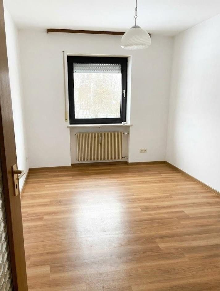 Prodej domu 316 m², pozemek 779 m², Königsbergerstraße 9, Vilseck, Bavorsko Prodej domu 316 m², pozemek 779 m², Königsbergerstraße 9, Vilseck, Bavorsko