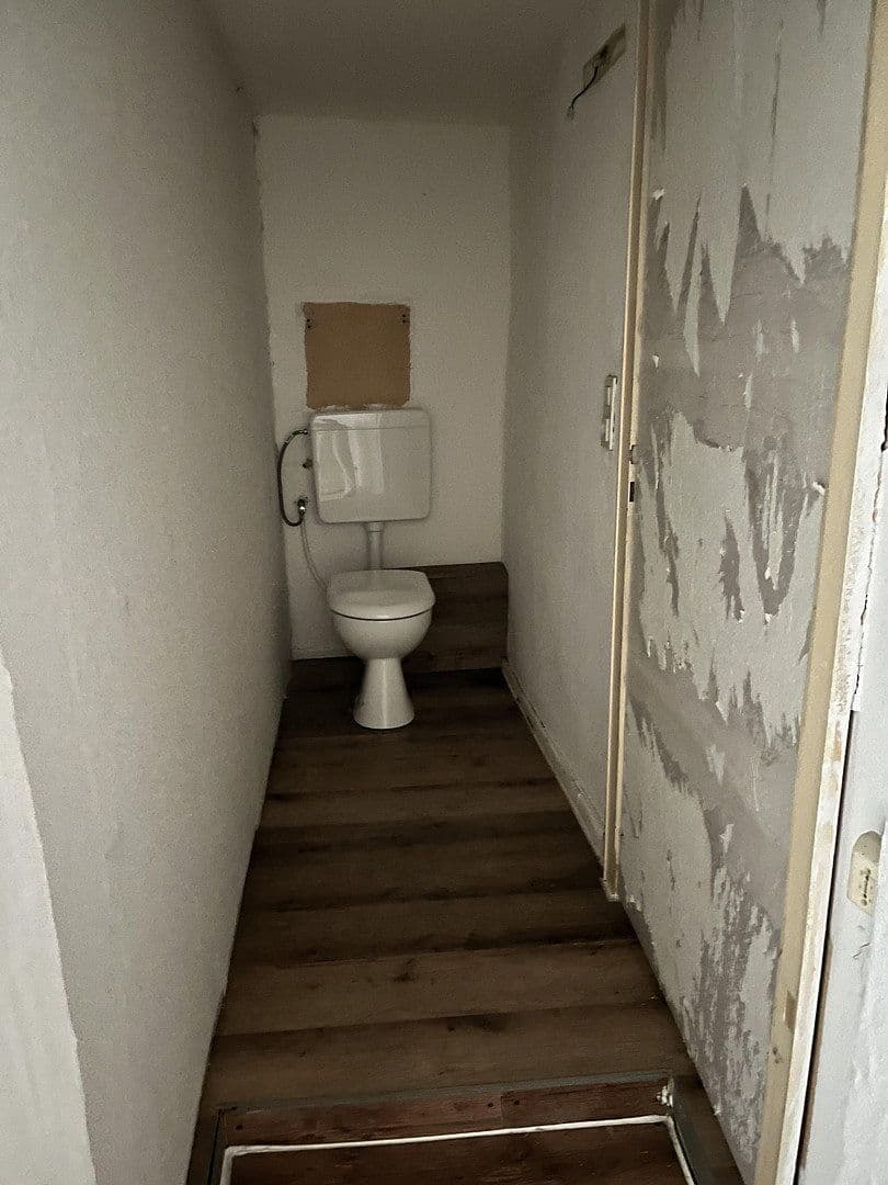Pronájem bytu 2+1 48 m², Lindenstraße 30, Bad Wildungen, Hessen Pronájem bytu 2+1 48 m², Lindenstraße 30, Bad Wildungen, Hessen