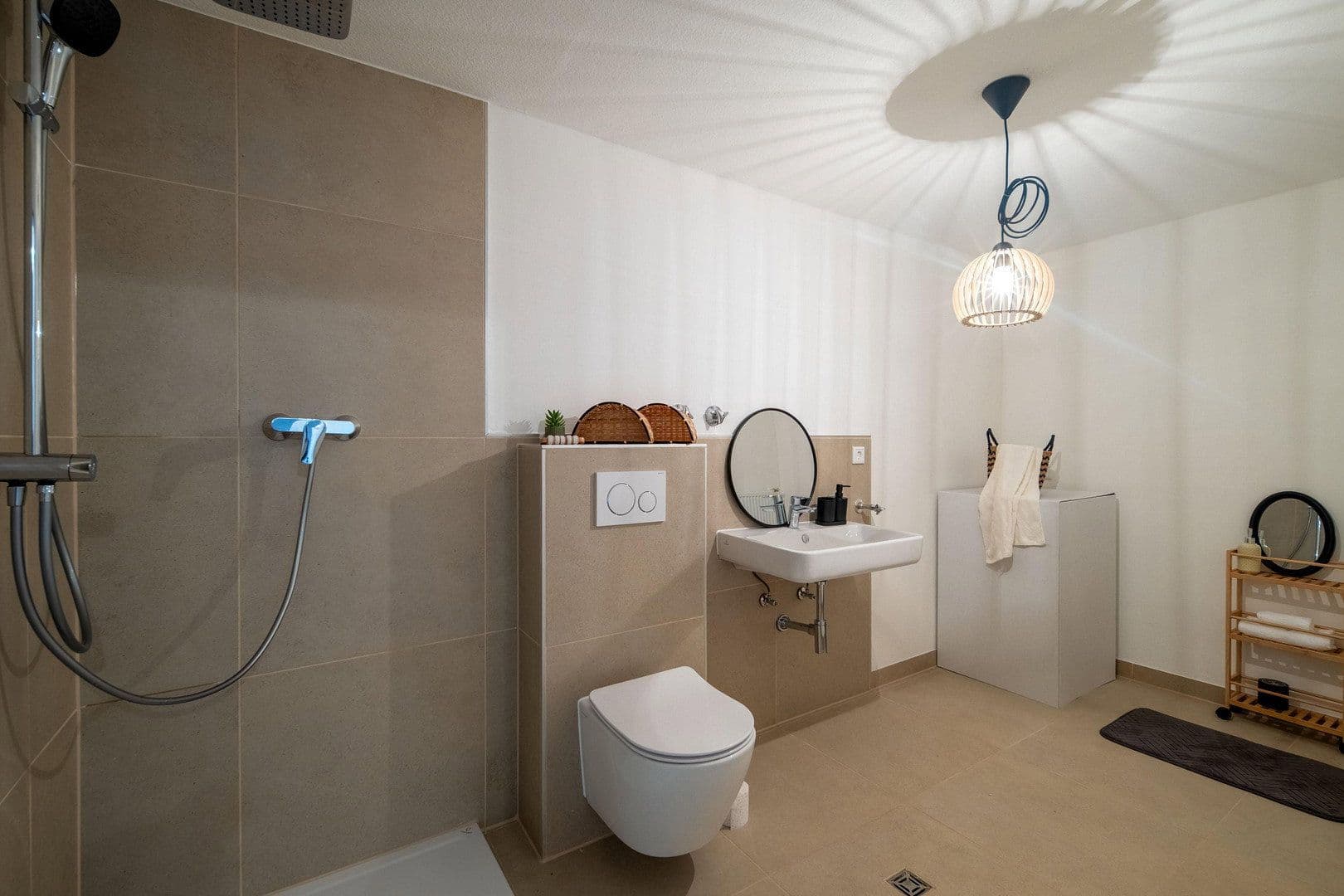 Prodej domu 253 m², pozemek 390 m², Wiesbaden, Hessen Prodej domu 253 m², pozemek 390 m², Wiesbaden, Hessen