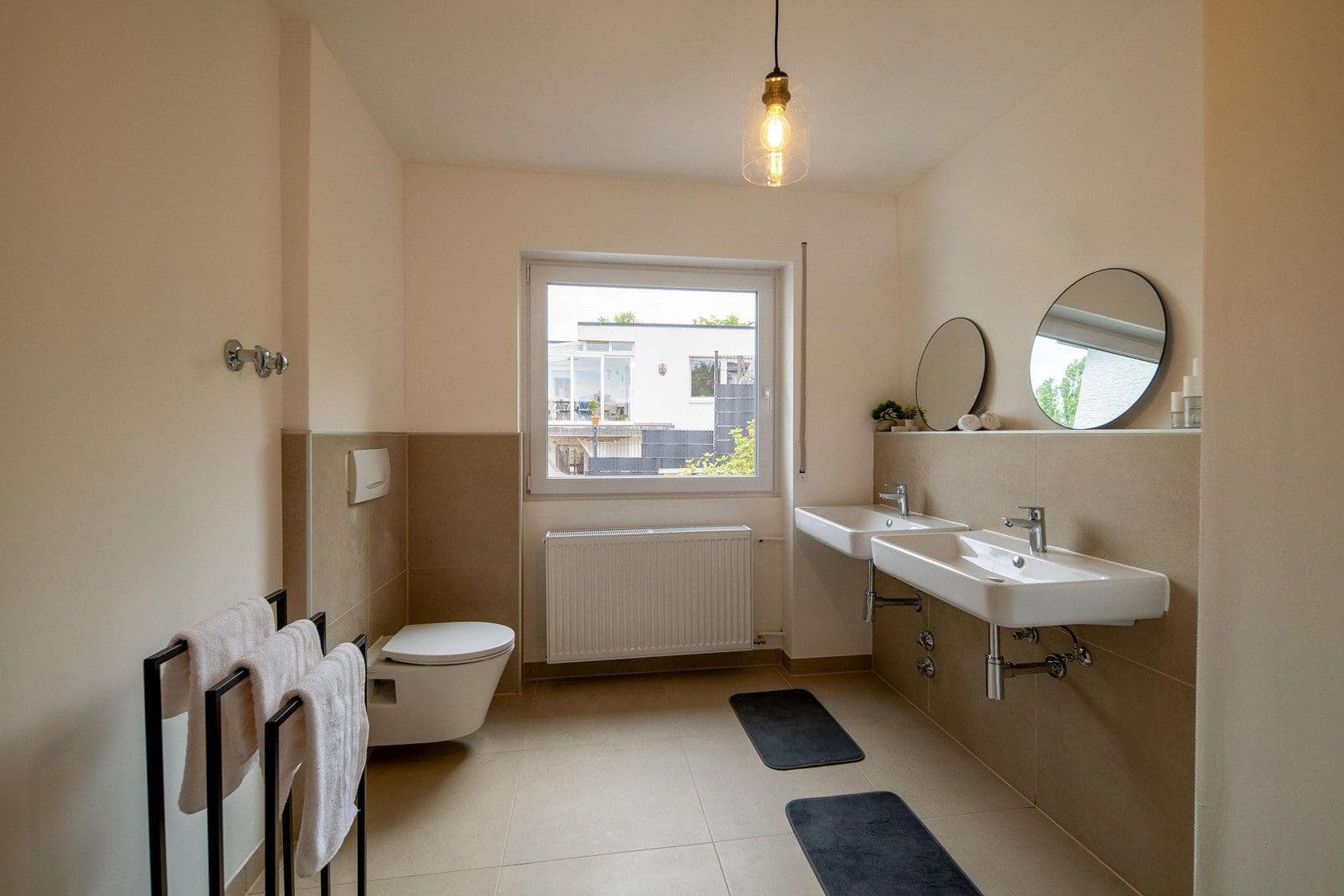 Prodej domu 253 m², pozemek 390 m², Wiesbaden, Hessen Prodej domu 253 m², pozemek 390 m², Wiesbaden, Hessen