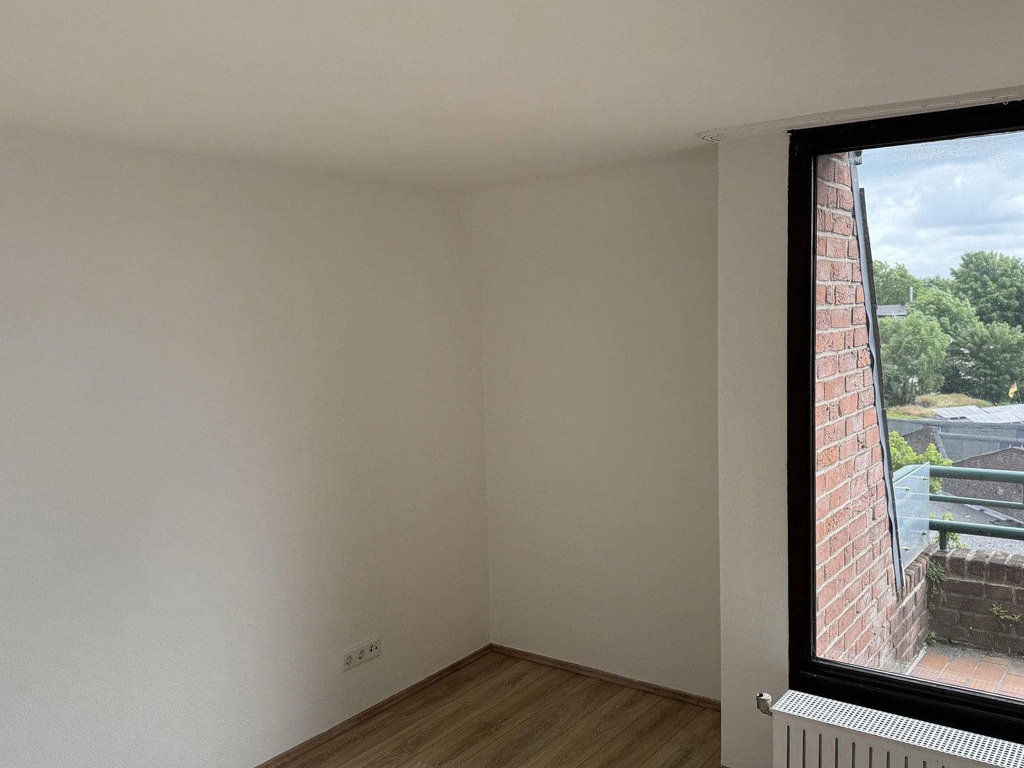 Pronájem bytu 3+kk 81 m², Krefeld, Severní Porýní-Vestfálsko Pronájem bytu 3+kk 81 m², Krefeld, Severní Porýní-Vestfálsko