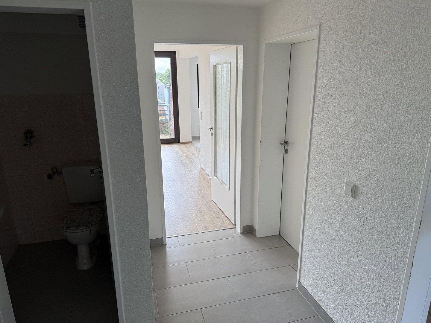 Pronájem bytu 3+kk 81 m², Krefeld, Severní Porýní-Vestfálsko Pronájem bytu 3+kk 81 m², Krefeld, Severní Porýní-Vestfálsko