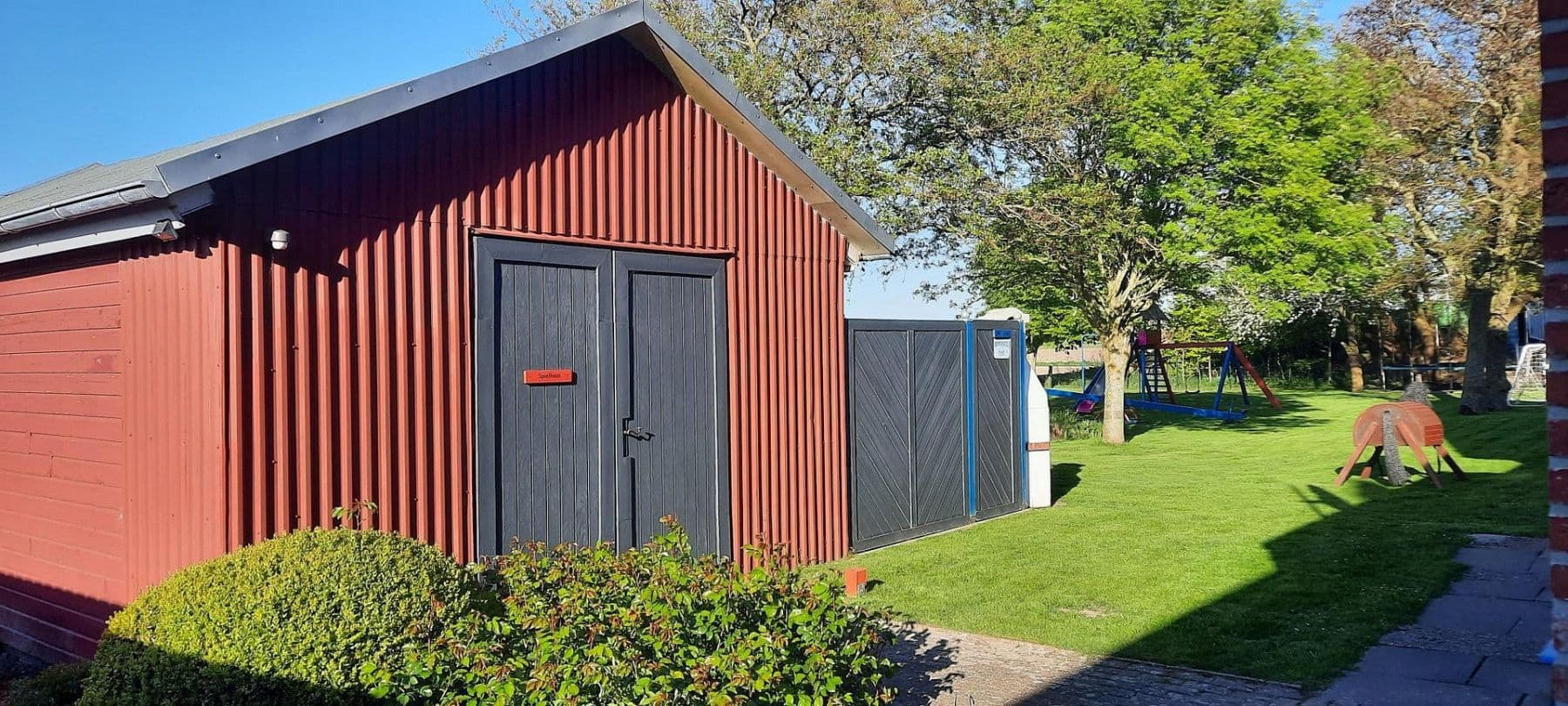 Prodej domu 243 m², pozemek 2.766 m², Friedrichskoog, Šlesvicko-Holštýnsko Prodej domu 243 m², pozemek 2.766 m², Friedrichskoog, Šlesvicko-Holštýnsko