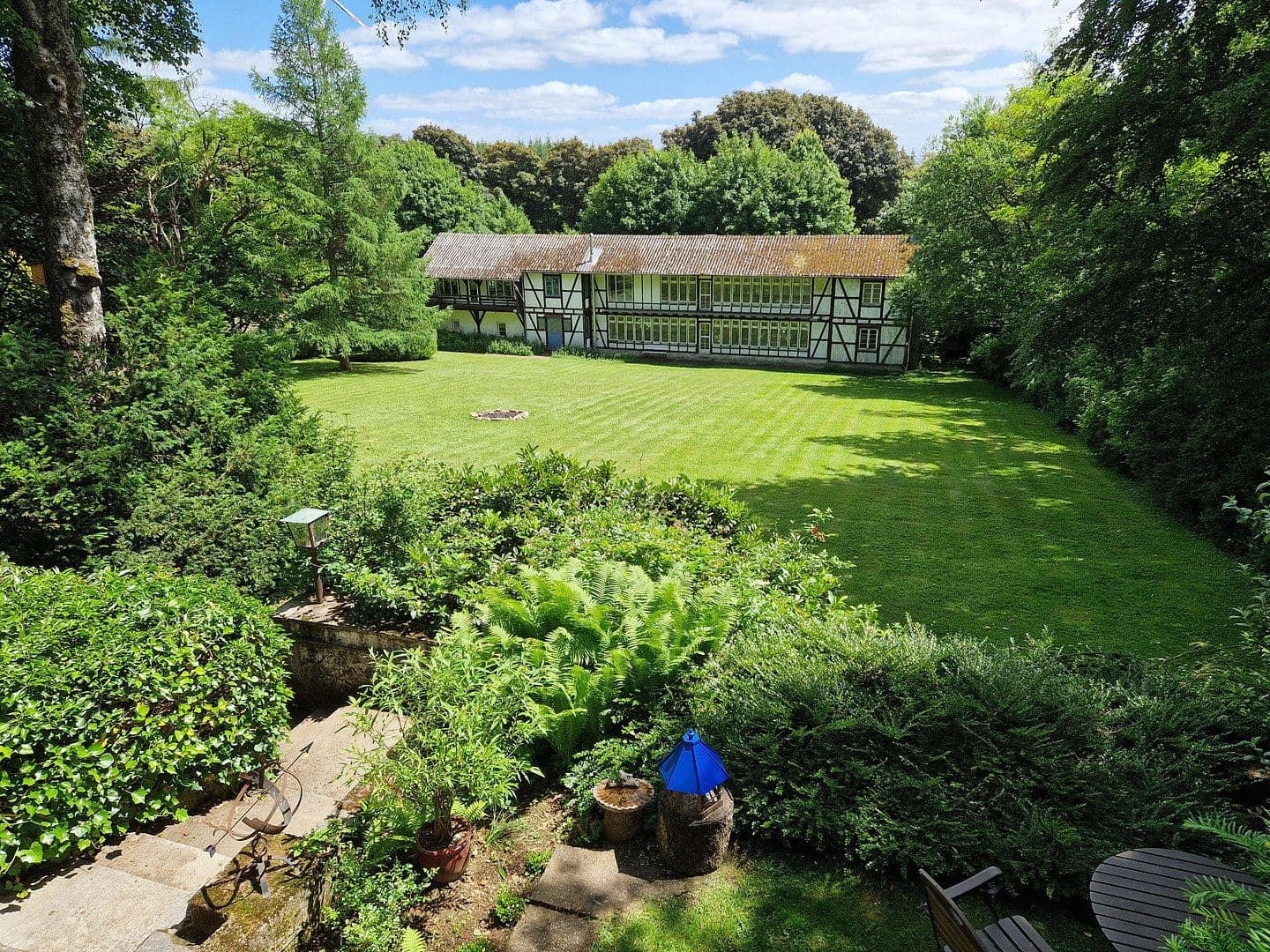 Prodej domu 253 m², pozemek 8.685 m², Achtelsbach, Porýní-Falc Prodej domu 253 m², pozemek 8.685 m², Achtelsbach, Porýní-Falc