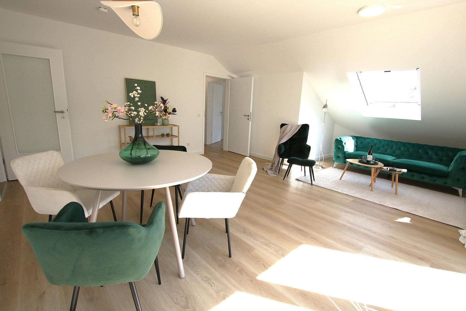 Prodej bytu 3+1 87 m², Marburg, Hessen Prodej bytu 3+1 87 m², Marburg, Hessen