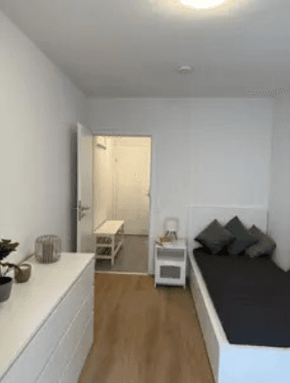 Pronájem bytu 1+1 18 m², Carl-Metz Str.2, Mannheim, Bádensko-Württembersko Pronájem bytu 1+1 18 m², Carl-Metz Str.2, Mannheim, Bádensko-Württembersko