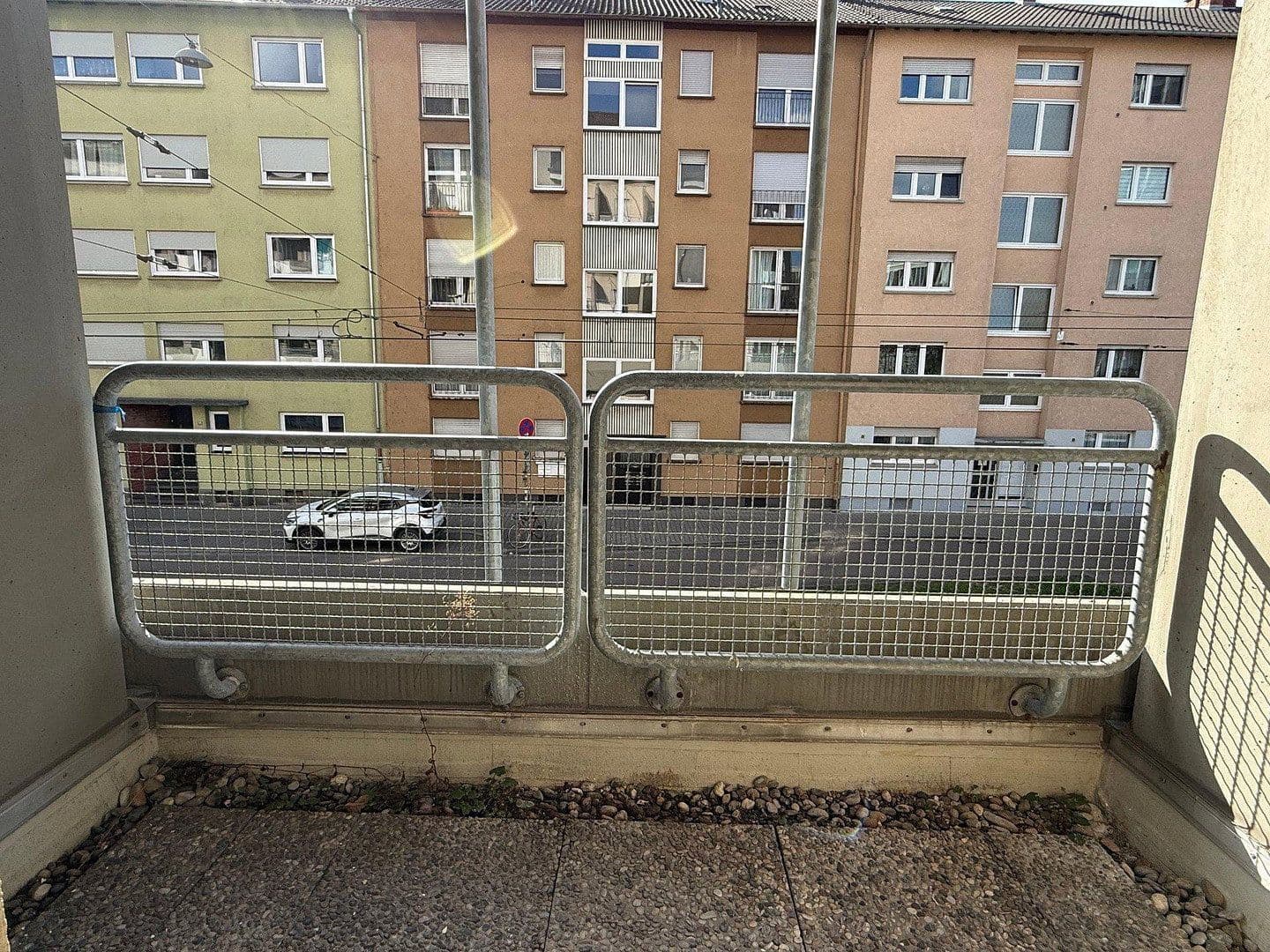Pronájem bytu 1+1 18 m², Carl-Metz Str.2, Mannheim, Bádensko-Württembersko Pronájem bytu 1+1 18 m², Carl-Metz Str.2, Mannheim, Bádensko-Württembersko