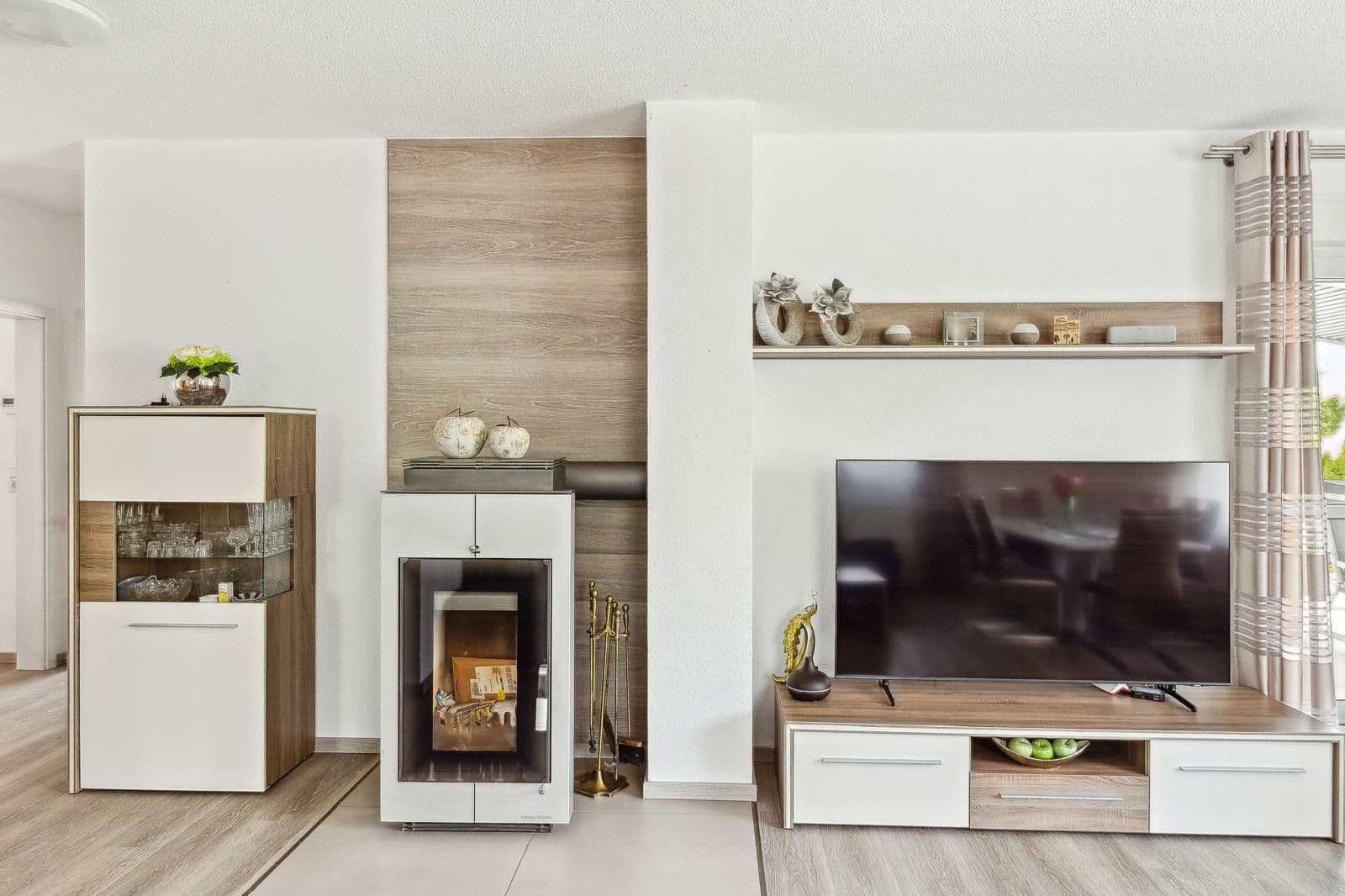 Prodej domu 160 m², pozemek 825 m², Laupheim, Bádensko-Württembersko Prodej domu 160 m², pozemek 825 m², Laupheim, Bádensko-Württembersko