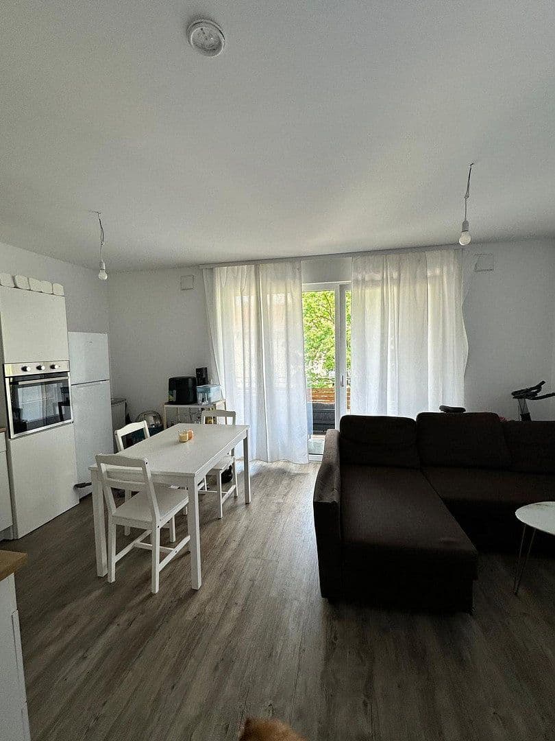 Pronájem bytu 2+1 53 m², Waldstr. 31, Fürth, Bavorsko Pronájem bytu 2+1 53 m², Waldstr. 31, Fürth, Bavorsko