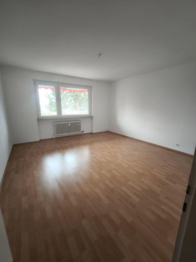 Pronájem bytu 3+1 88 m², Heilmannstr. 41, Frankfurt am Main, Hessen Pronájem bytu 3+1 88 m², Heilmannstr. 41, Frankfurt am Main, Hessen