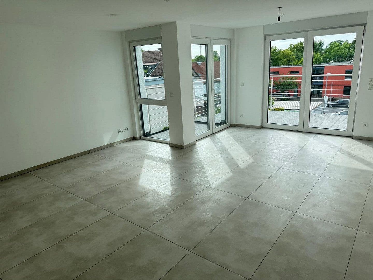 Pronájem bytu 4+1 104 m², Berliner Str. 911, Köln, Severní Porýní-Vestfálsko Pronájem bytu 4+1 104 m², Berliner Str. 911, Köln, Severní Porýní-Vestfálsko