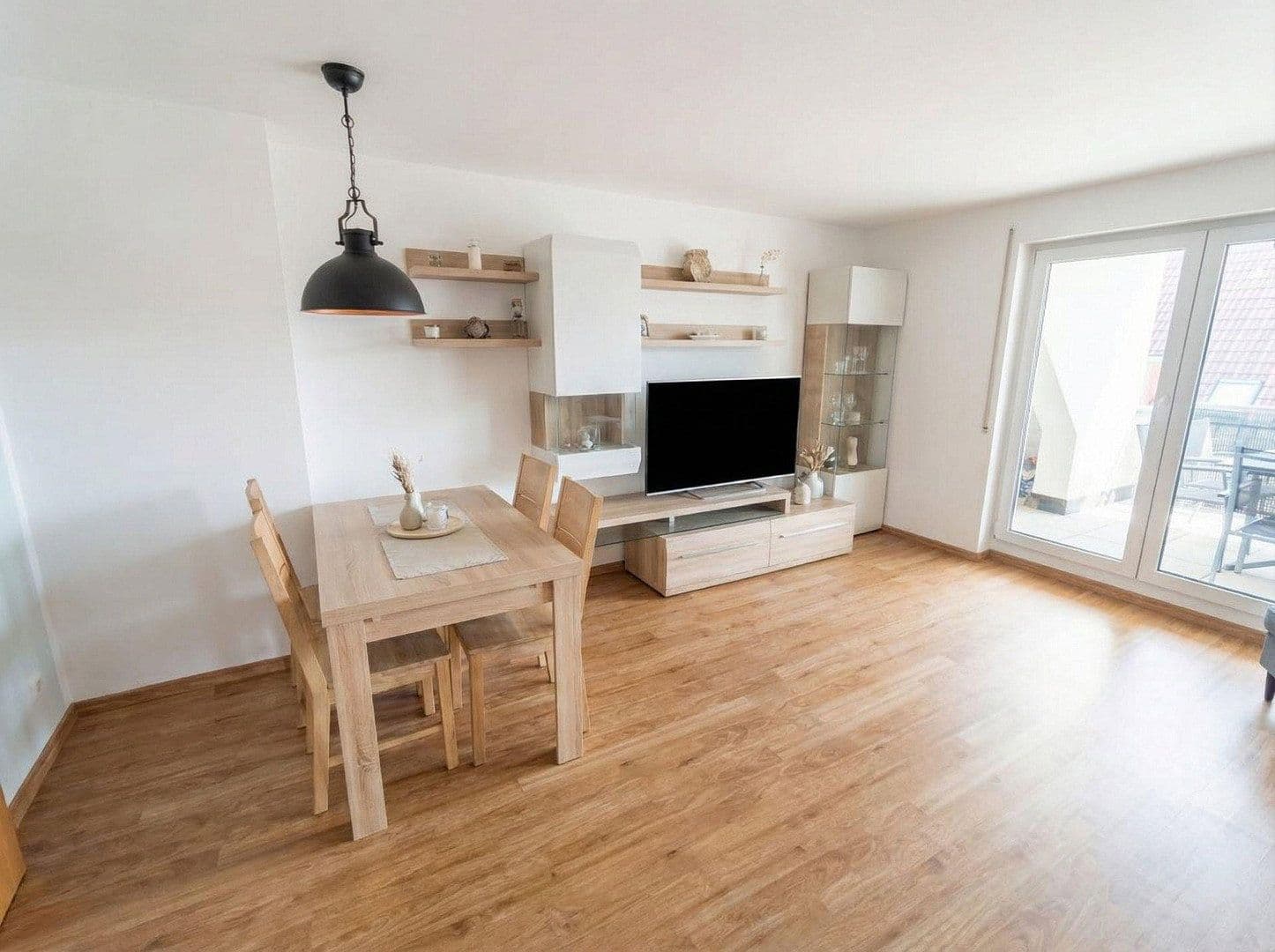Prodej bytu 4+kk 106 m², Kolpingstraße 14, Dresden, Sasko Prodej bytu 4+kk 106 m², Kolpingstraße 14, Dresden, Sasko