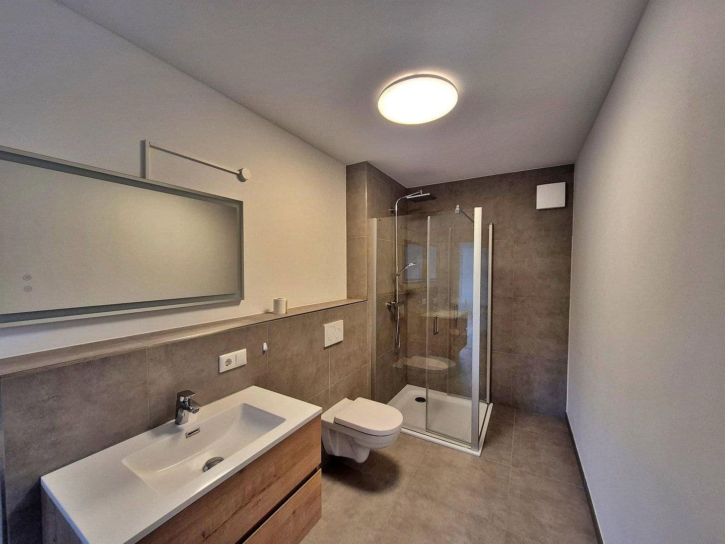 Pronájem bytu 3+1 74 m², Porta Westfalica, Severní Porýní-Vestfálsko Pronájem bytu 3+1 74 m², Porta Westfalica, Severní Porýní-Vestfálsko