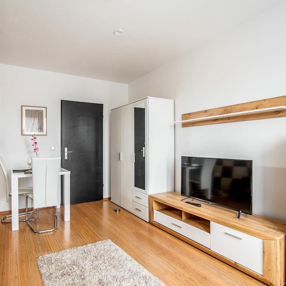 Pronájem bytu 1+1 30 m², Nürnberg, Bavorsko Pronájem bytu 1+1 30 m², Nürnberg, Bavorsko