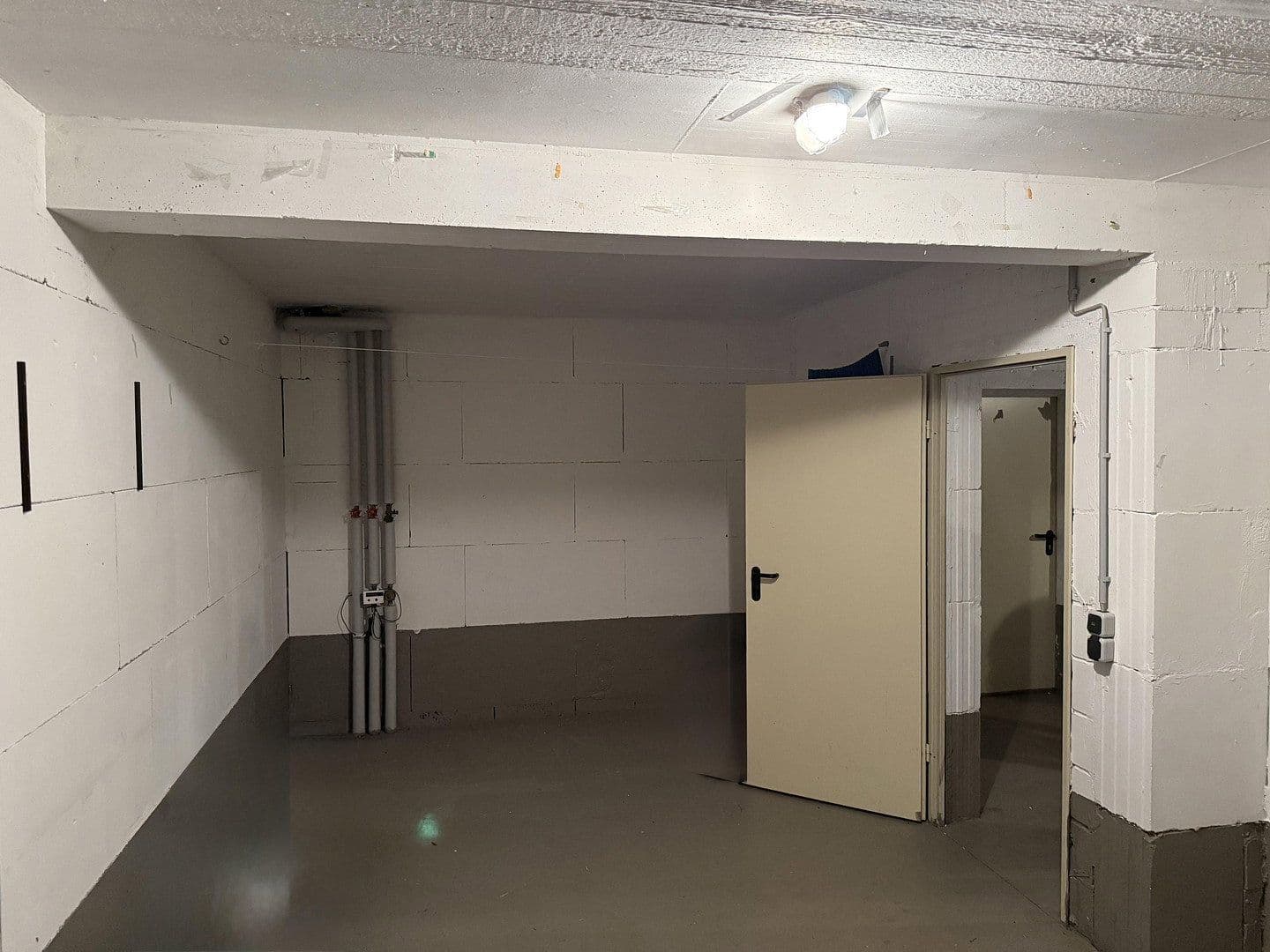 Pronájem nebytového prostoru 60 m², Bornheim, Severní Porýní-Vestfálsko Pronájem nebytového prostoru 60 m², Bornheim, Severní Porýní-Vestfálsko