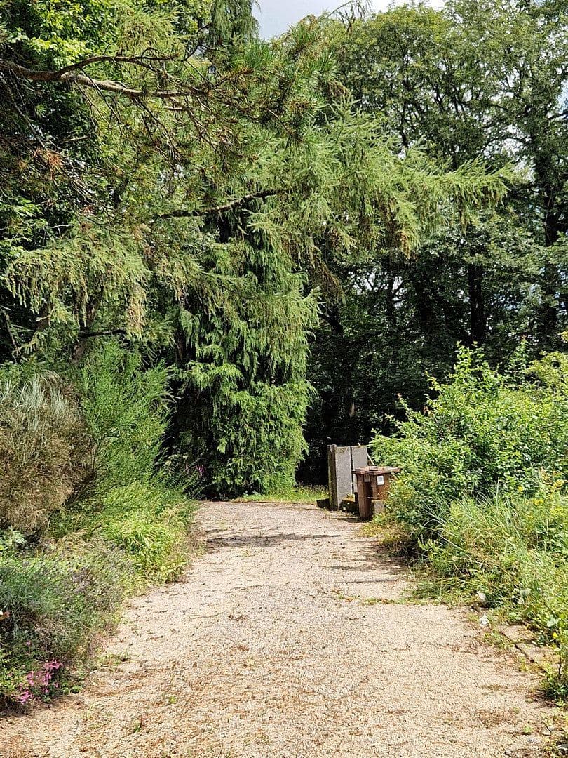 Prodej pozemku 1.890 m², Viehweideweg 18, Hofheim am Taunus, Hessen Prodej pozemku 1.890 m², Viehweideweg 18, Hofheim am Taunus, Hessen