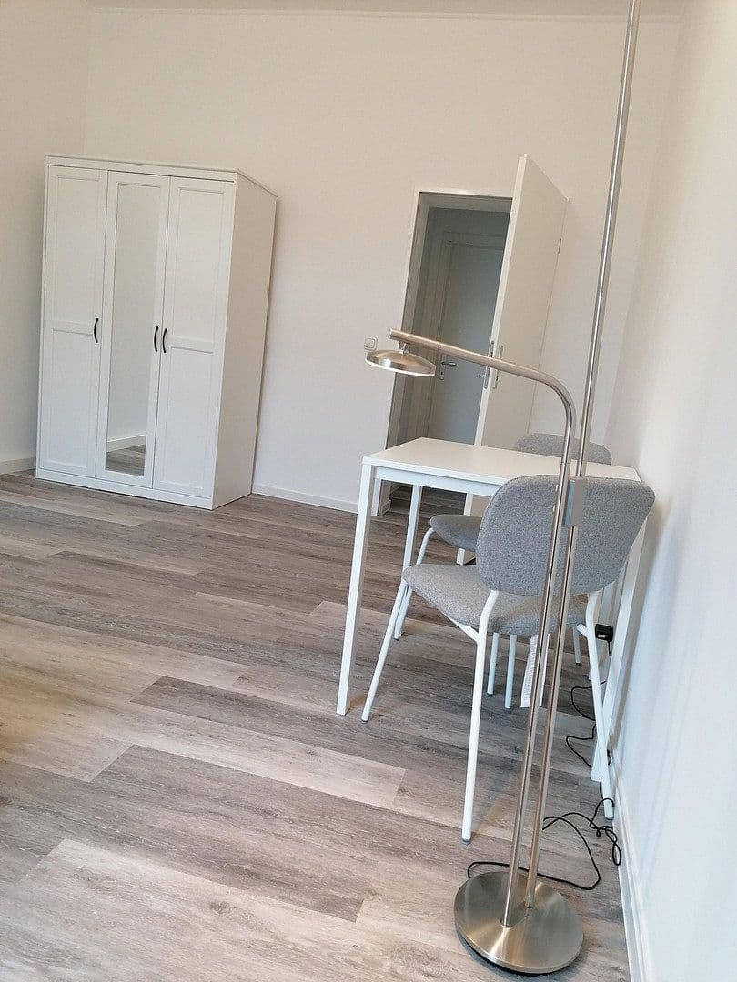 Pronájem bytu 5+1 105 m², Birkenbergstr., Leverkusen, Severní Porýní-Vestfálsko Pronájem bytu 5+1 105 m², Birkenbergstr., Leverkusen, Severní Porýní-Vestfálsko