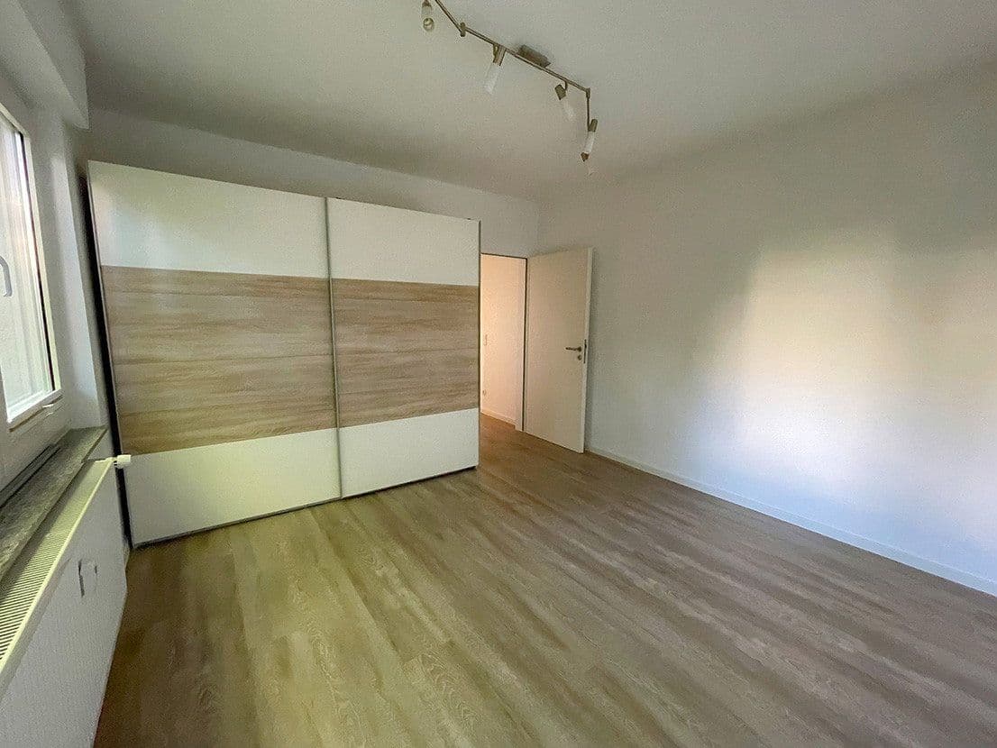 Pronájem bytu 3+1 80 m², Friedrich-Uhde-Str. 7, Bad Soden am Taunus, Hessen Pronájem bytu 3+1 80 m², Friedrich-Uhde-Str. 7, Bad Soden am Taunus, Hessen