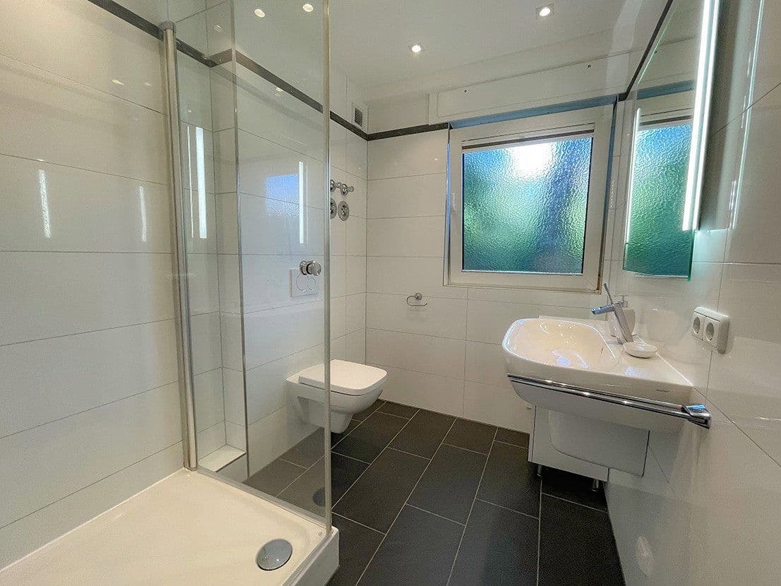 Pronájem bytu 3+1 80 m², Friedrich-Uhde-Str. 7, Bad Soden am Taunus, Hessen Pronájem bytu 3+1 80 m², Friedrich-Uhde-Str. 7, Bad Soden am Taunus, Hessen
