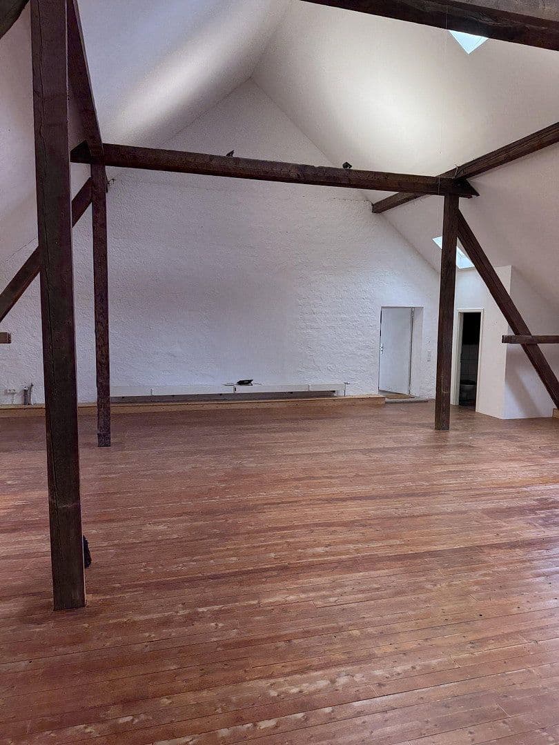 Pronájem kanceláře 135 m², Oberbenrader Straße 51, Krefeld, Severní Porýní-Vestfálsko Pronájem kanceláře 135 m², Oberbenrader Straße 51, Krefeld, Severní Porýní-Vestfálsko