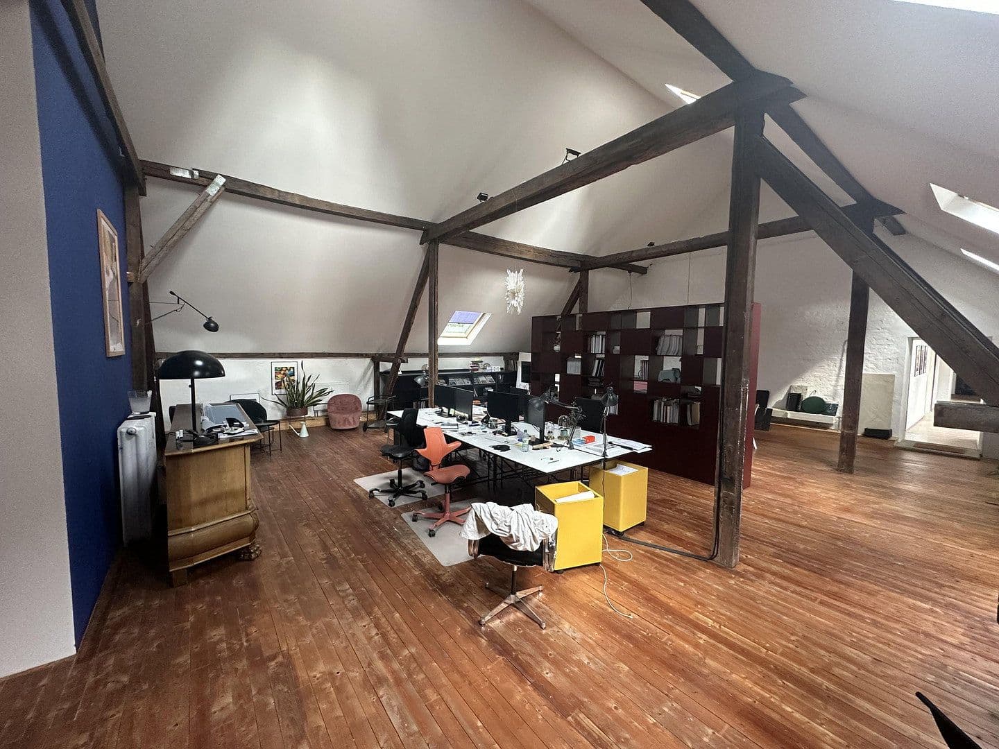 Pronájem kanceláře 135 m², Oberbenrader Straße 51, Krefeld, Severní Porýní-Vestfálsko Pronájem kanceláře 135 m², Oberbenrader Straße 51, Krefeld, Severní Porýní-Vestfálsko