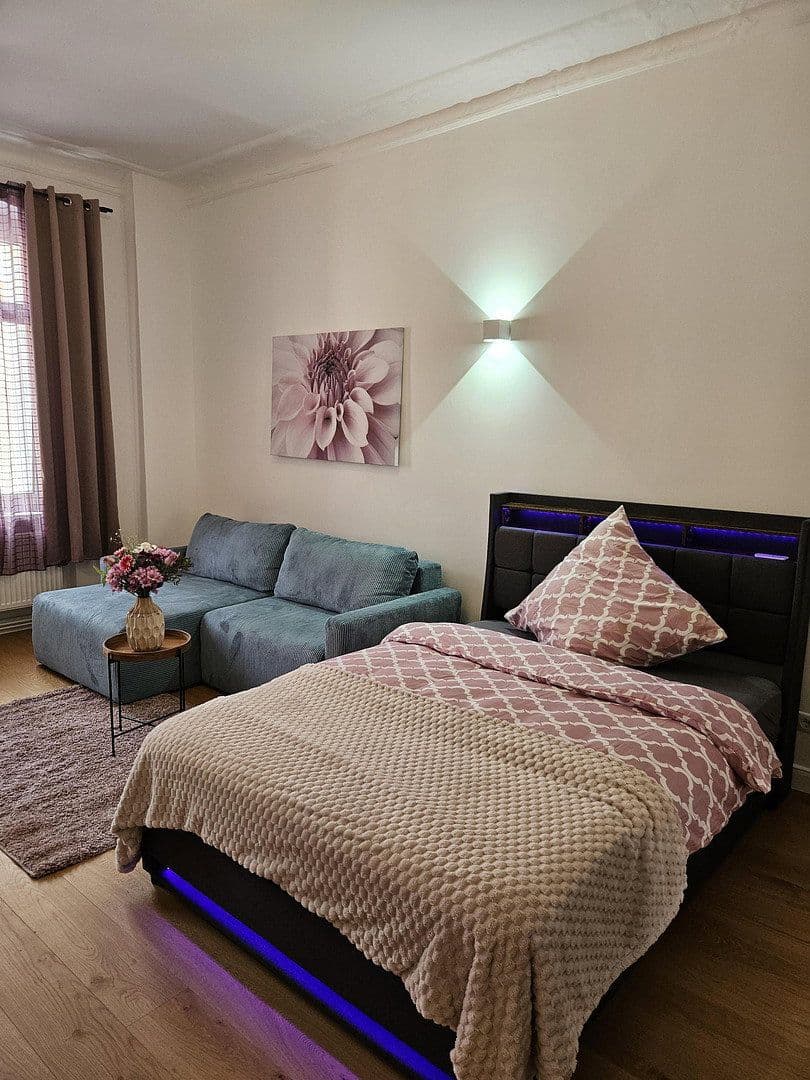 Pronájem bytu 1+1 24 m², Edisonstraße 45, Berlin, Berlín Pronájem bytu 1+1 24 m², Edisonstraße 45, Berlin, Berlín