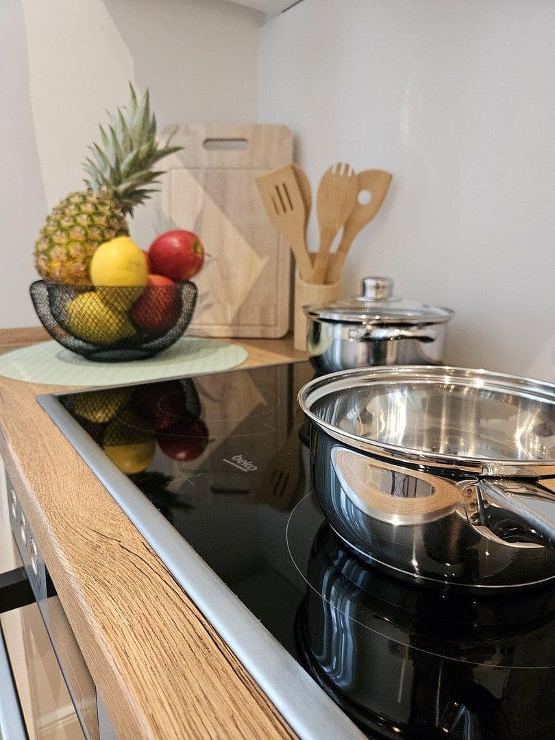 Pronájem bytu 1+1 24 m², Edisonstraße 45, Berlin, Berlín Pronájem bytu 1+1 24 m², Edisonstraße 45, Berlin, Berlín