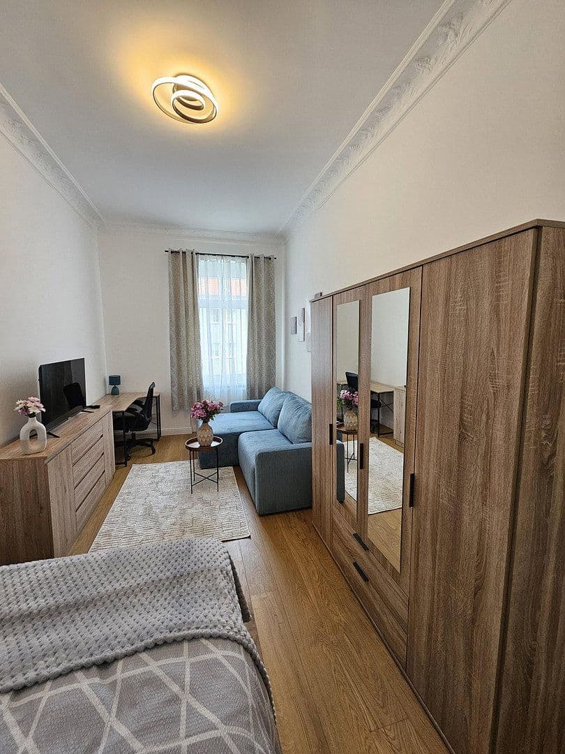 Pronájem bytu 1+1 24 m², Edisonstraße 45, Berlin, Berlín Pronájem bytu 1+1 24 m², Edisonstraße 45, Berlin, Berlín