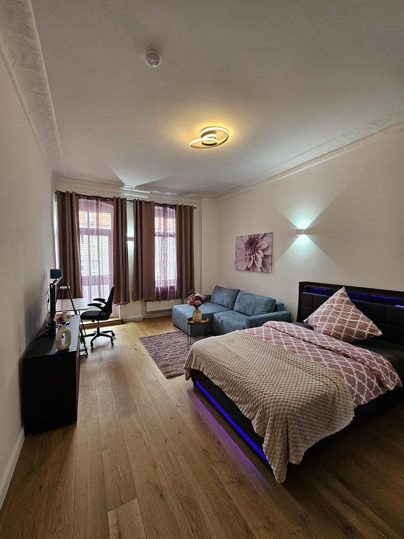Pronájem bytu 1+1 24 m², Edisonstraße 45, Berlin, Berlín Pronájem bytu 1+1 24 m², Edisonstraße 45, Berlin, Berlín