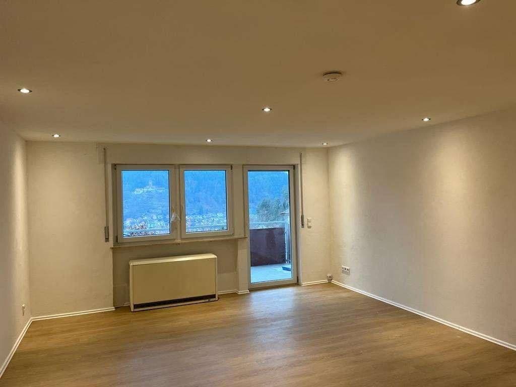 Pronájem bytu 1+1 47 m², Am Hochwald 3, Bad Liebenzell, Bádensko-Württembersko Pronájem bytu 1+1 47 m², Am Hochwald 3, Bad Liebenzell, Bádensko-Württembersko