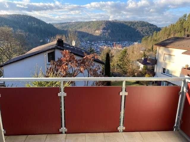 Pronájem bytu 1+1 47 m², Am Hochwald 3, Bad Liebenzell, Bádensko-Württembersko Pronájem bytu 1+1 47 m², Am Hochwald 3, Bad Liebenzell, Bádensko-Württembersko