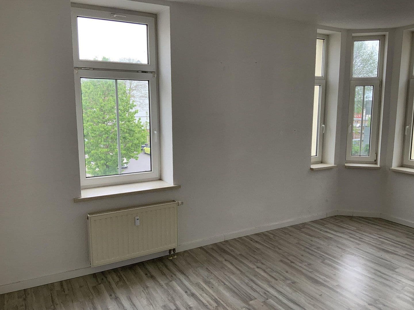 Pronájem bytu 2+1 51 m², Kantstraße, Chemnitz, Sasko Pronájem bytu 2+1 51 m², Kantstraße, Chemnitz, Sasko