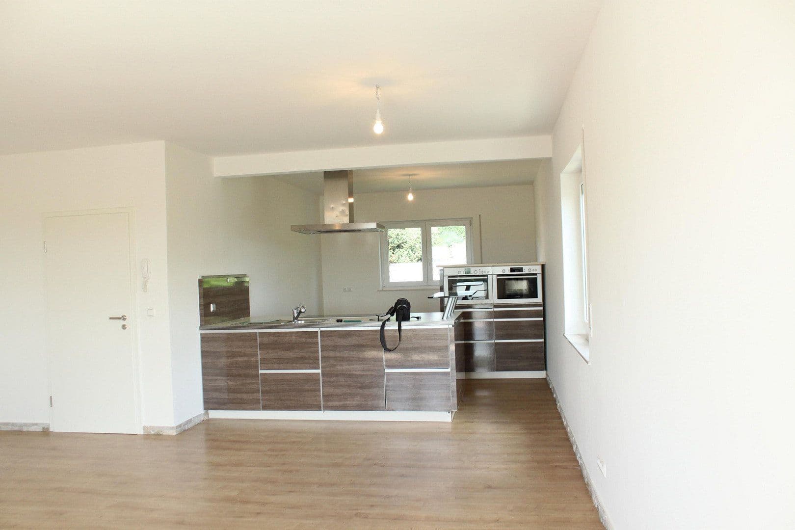 Prodej domu 204 m², pozemek 462 m², Lindenstrasse 2, Klein-Winternheim, Porýní-Falc Prodej domu 204 m², pozemek 462 m², Lindenstrasse 2, Klein-Winternheim, Porýní-Falc