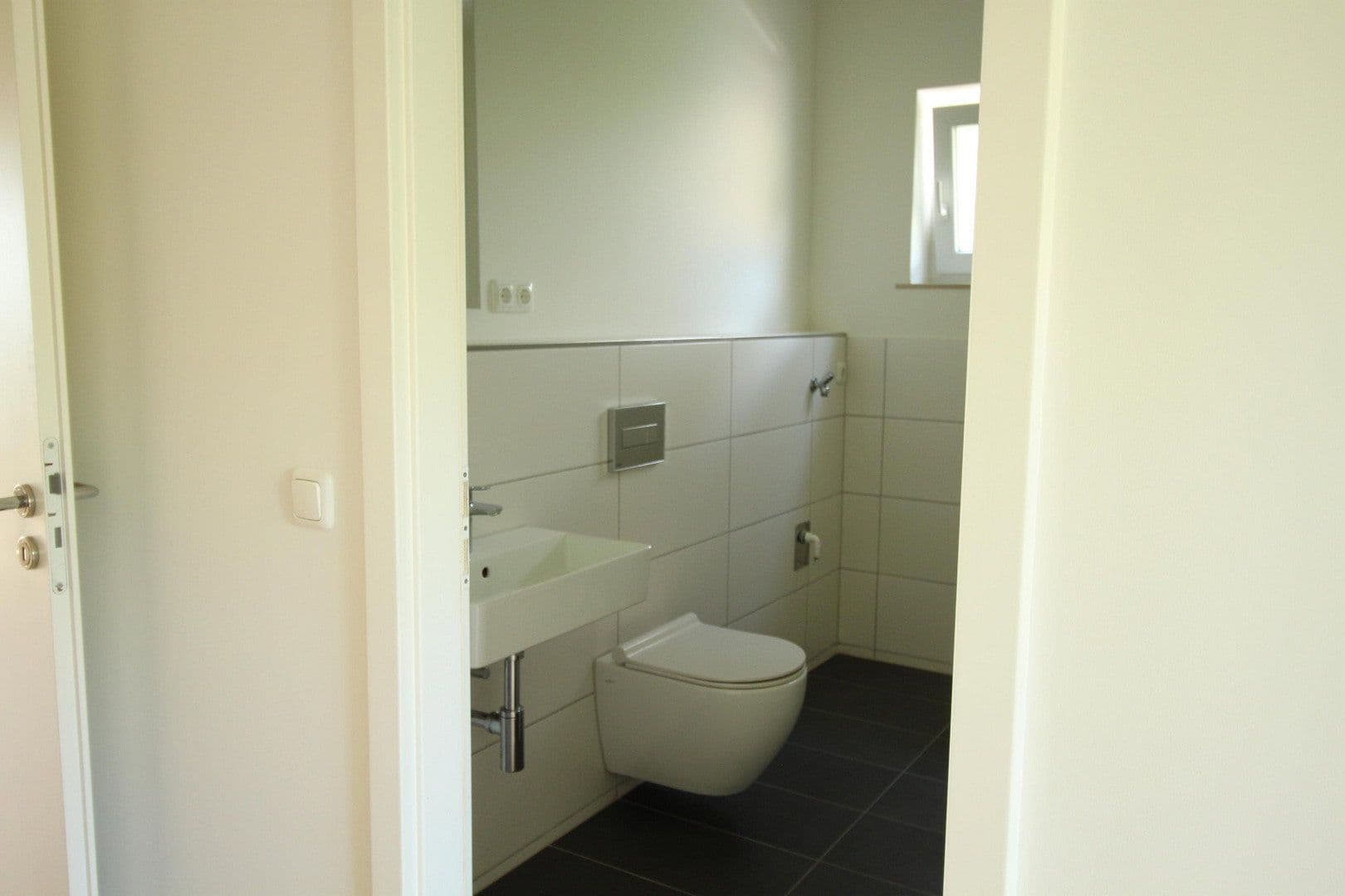 Prodej domu 204 m², pozemek 462 m², Lindenstrasse 2, Klein-Winternheim, Porýní-Falc Prodej domu 204 m², pozemek 462 m², Lindenstrasse 2, Klein-Winternheim, Porýní-Falc