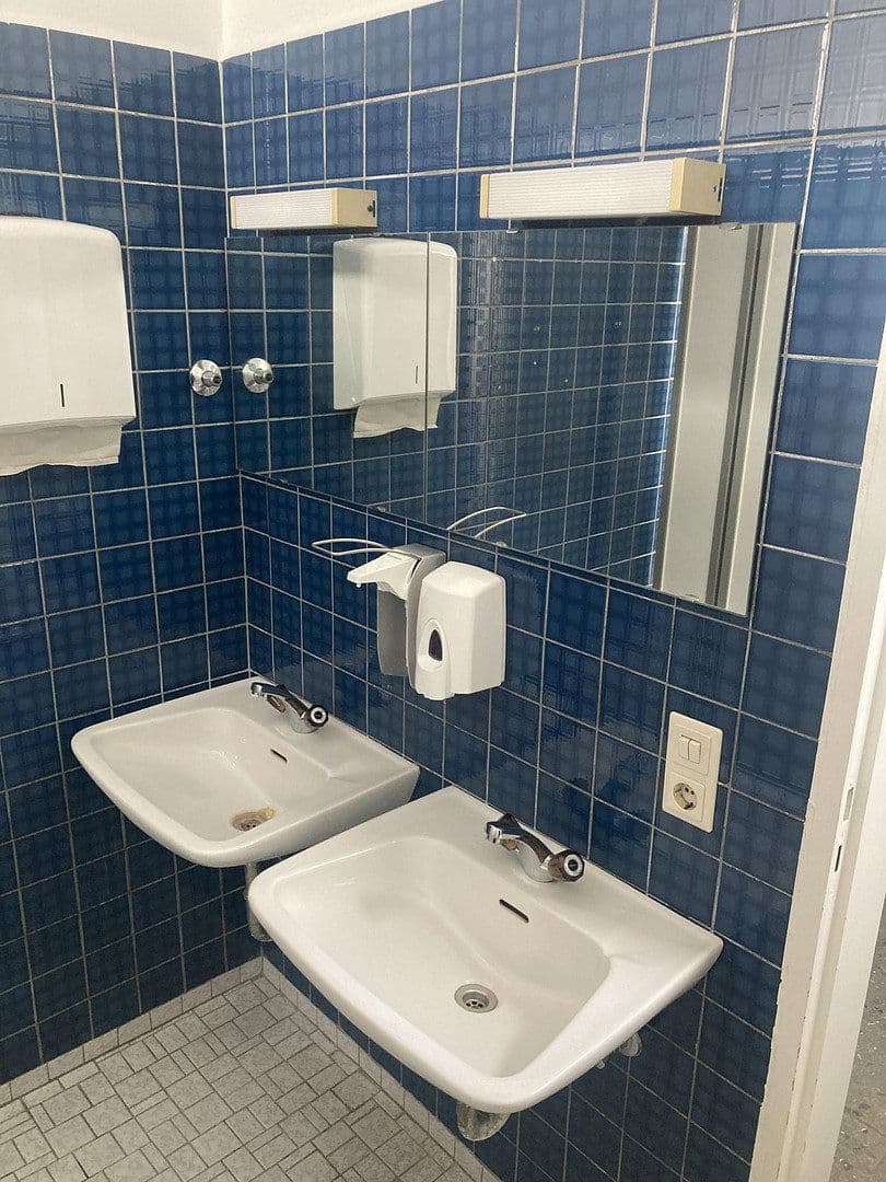 Pronájem kanceláře 323 m², Holzhauserstr. 1A, Bingen am Rhein, Porýní-Falc Pronájem kanceláře 323 m², Holzhauserstr. 1A, Bingen am Rhein, Porýní-Falc