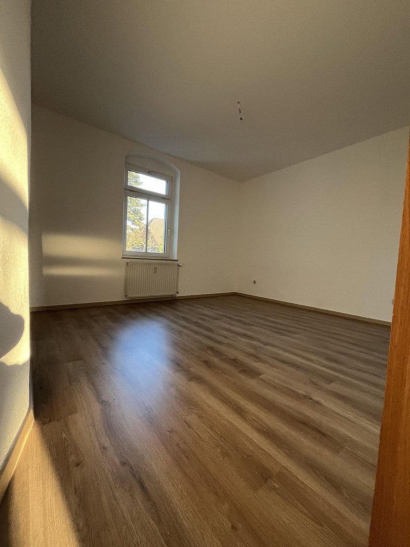 Pronájem bytu 5+1 124 m², Glösaer Straße 26, Chemnitz, Sasko Pronájem bytu 5+1 124 m², Glösaer Straße 26, Chemnitz, Sasko