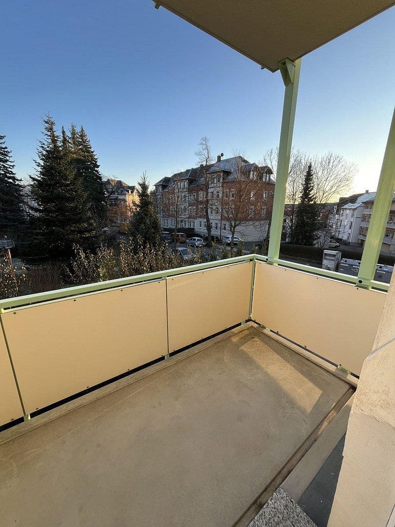 Pronájem bytu 5+1 124 m², Glösaer Straße 26, Chemnitz, Sasko Pronájem bytu 5+1 124 m², Glösaer Straße 26, Chemnitz, Sasko