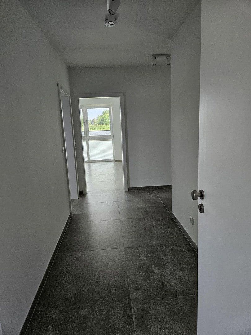Pronájem bytu 3+1 106 m², Jann-Berghaus-Straße 16, Moormerland, Dolní Sasko Pronájem bytu 3+1 106 m², Jann-Berghaus-Straße 16, Moormerland, Dolní Sasko