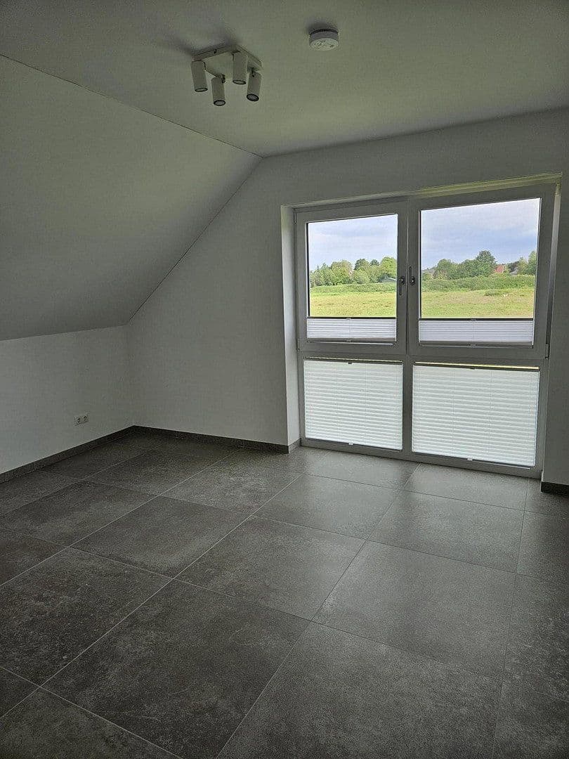 Pronájem bytu 3+1 106 m², Jann-Berghaus-Straße 16, Moormerland, Dolní Sasko Pronájem bytu 3+1 106 m², Jann-Berghaus-Straße 16, Moormerland, Dolní Sasko