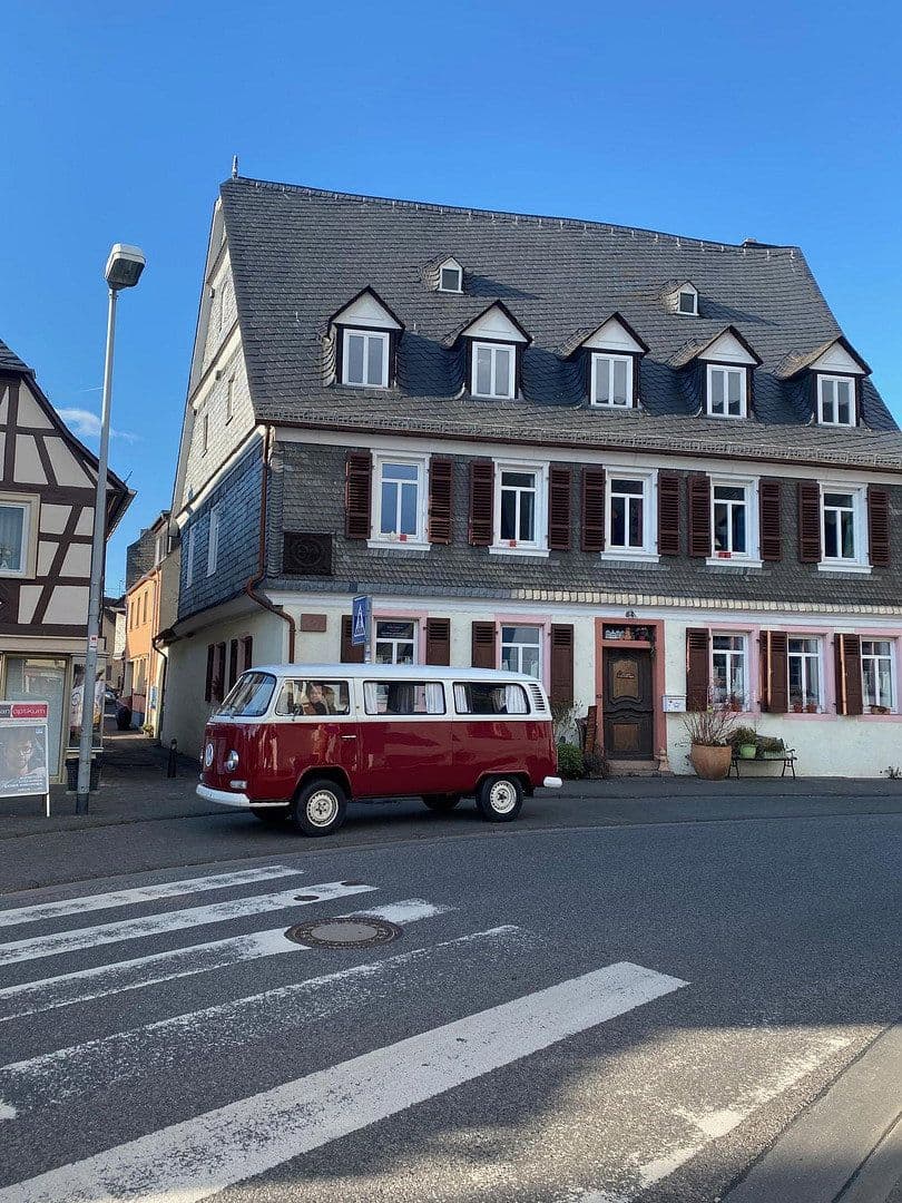 Pronájem domu 336 m², pozemek 450 m², Rheingaustr. 64, Oestrich-Winkel, Hessen Pronájem domu 336 m², pozemek 450 m², Rheingaustr. 64, Oestrich-Winkel, Hessen