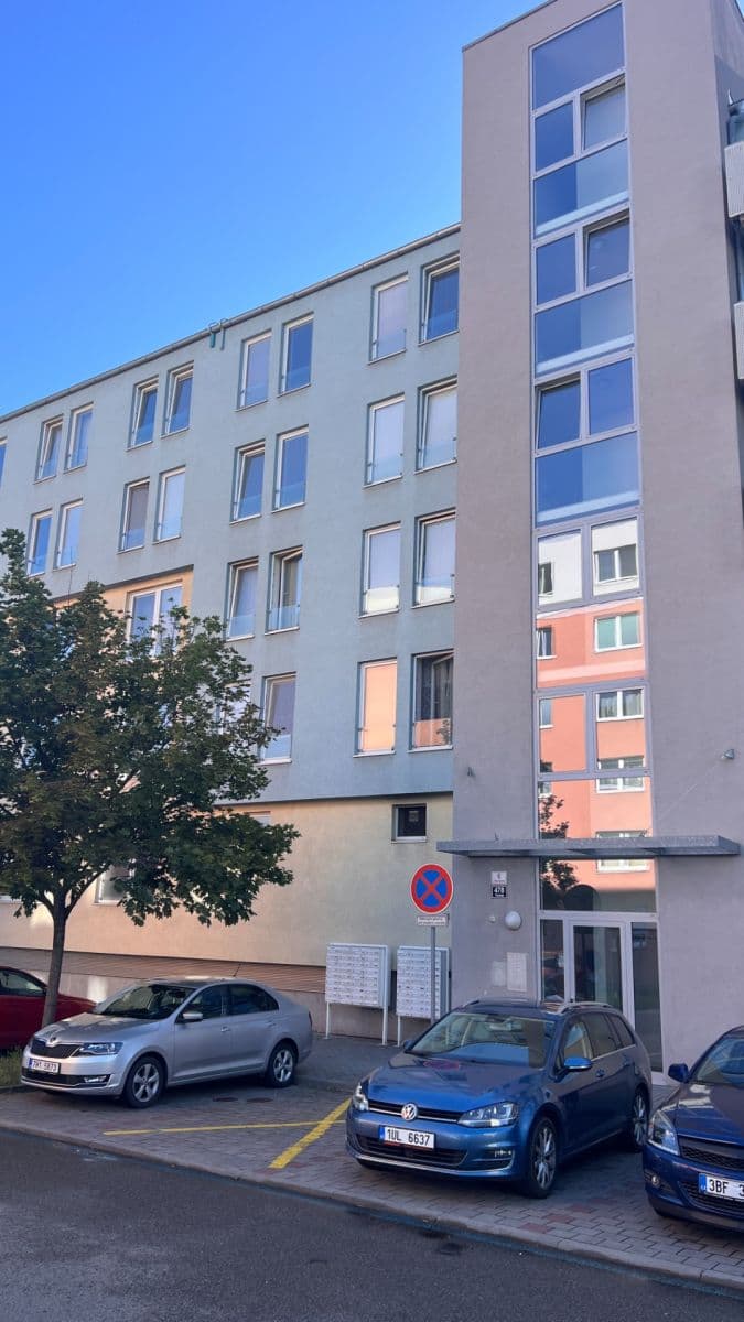 Prodej bytu 1+kk 30 m², Zderadova, Brno, Jihomoravský kraj Prodej bytu 1+kk 30 m², Zderadova, Brno, Jihomoravský kraj