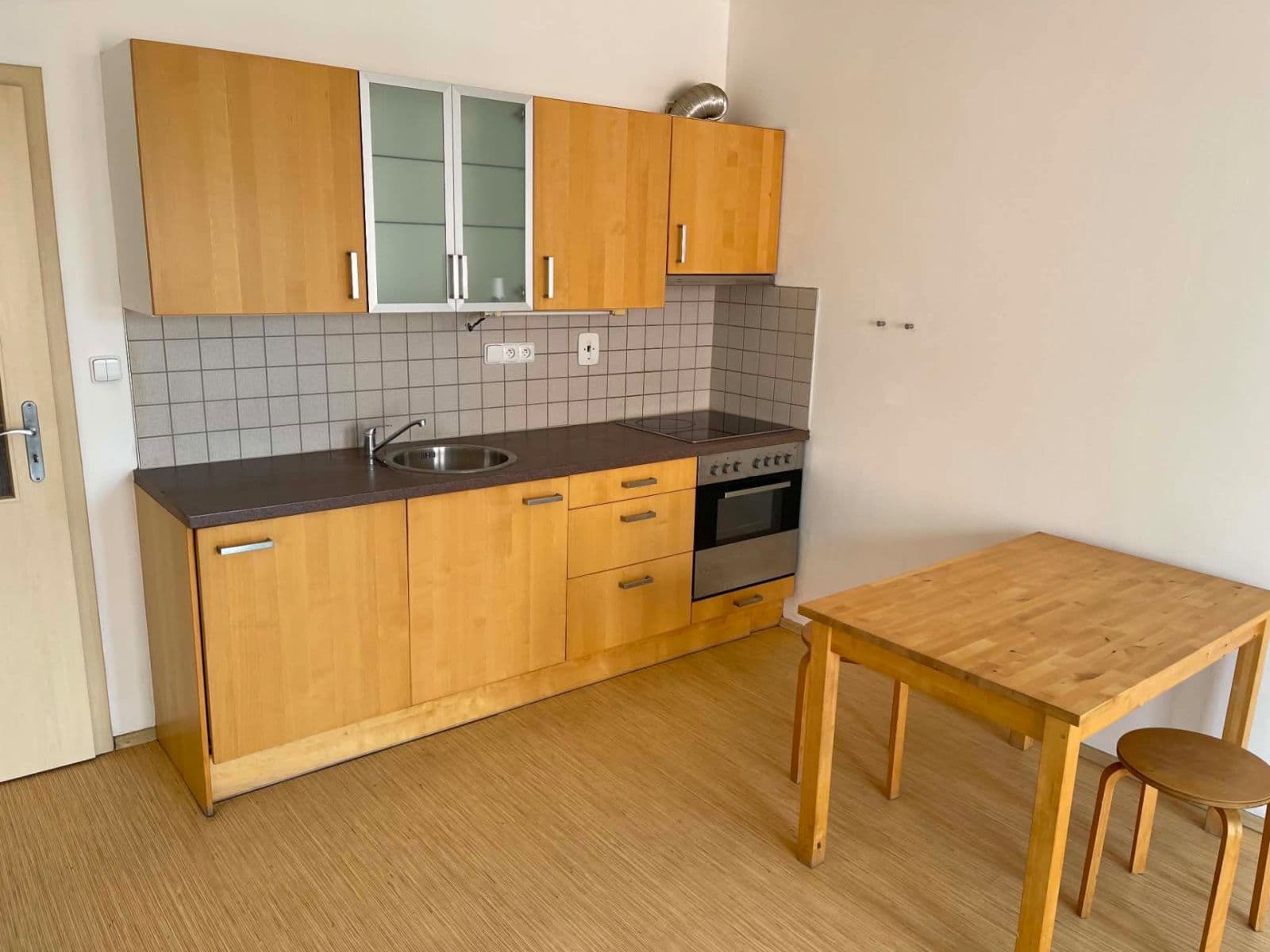 Prodej bytu 1+kk 30 m², Zderadova, Brno, Jihomoravský kraj Prodej bytu 1+kk 30 m², Zderadova, Brno, Jihomoravský kraj