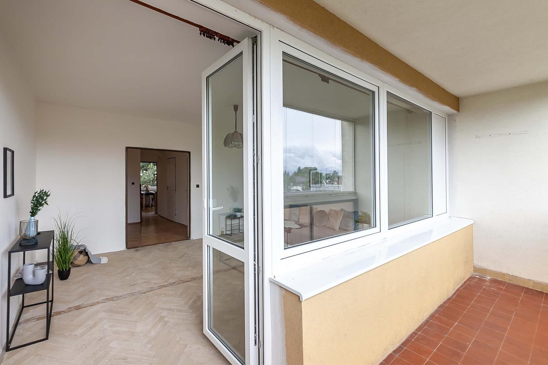 Prodej bytu 3+1 69 m², Okořská, Praha, Praha Prodej bytu 3+1 69 m², Okořská, Praha, Praha
