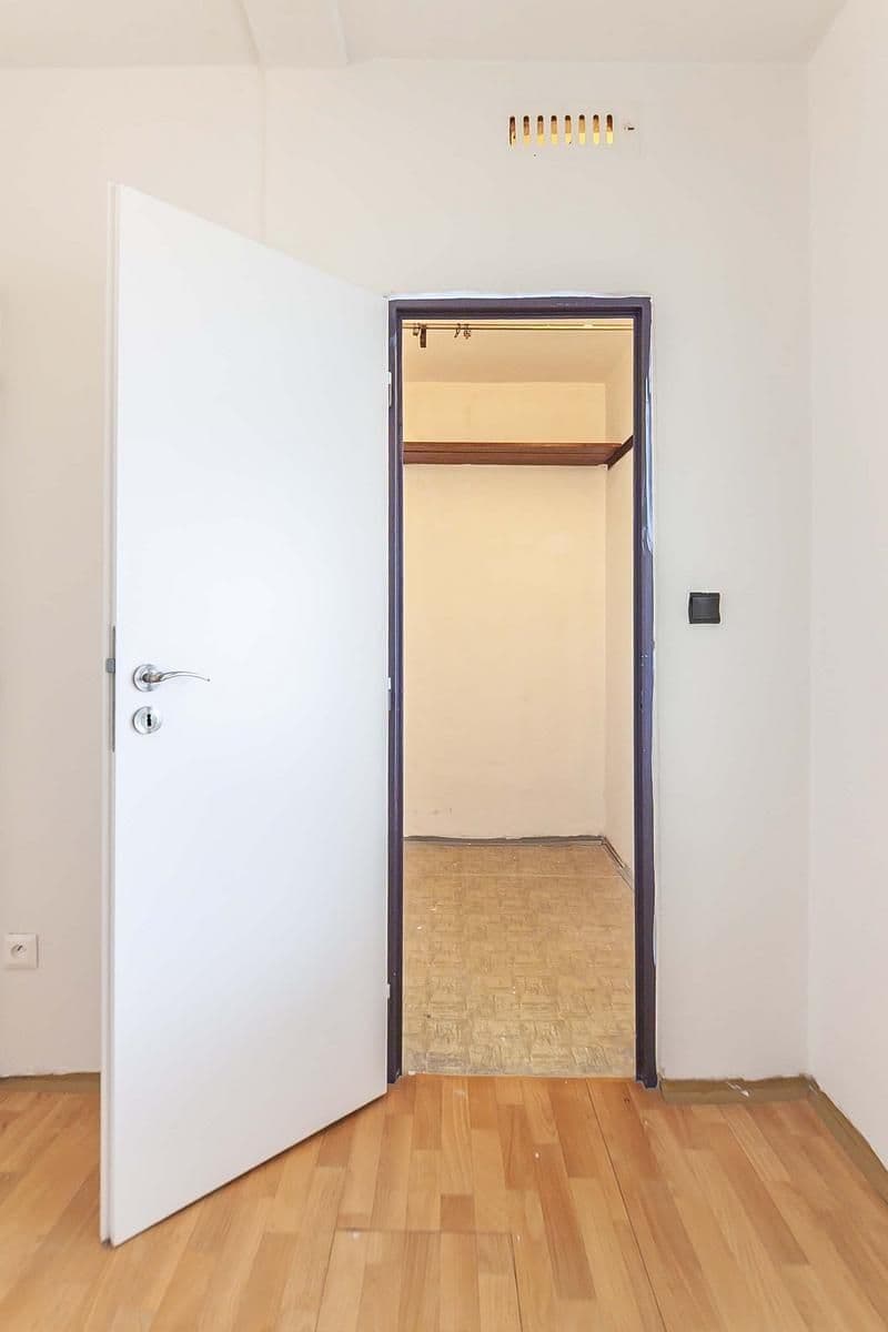 Prodej bytu 3+1 69 m², Okořská, Praha, Praha Prodej bytu 3+1 69 m², Okořská, Praha, Praha